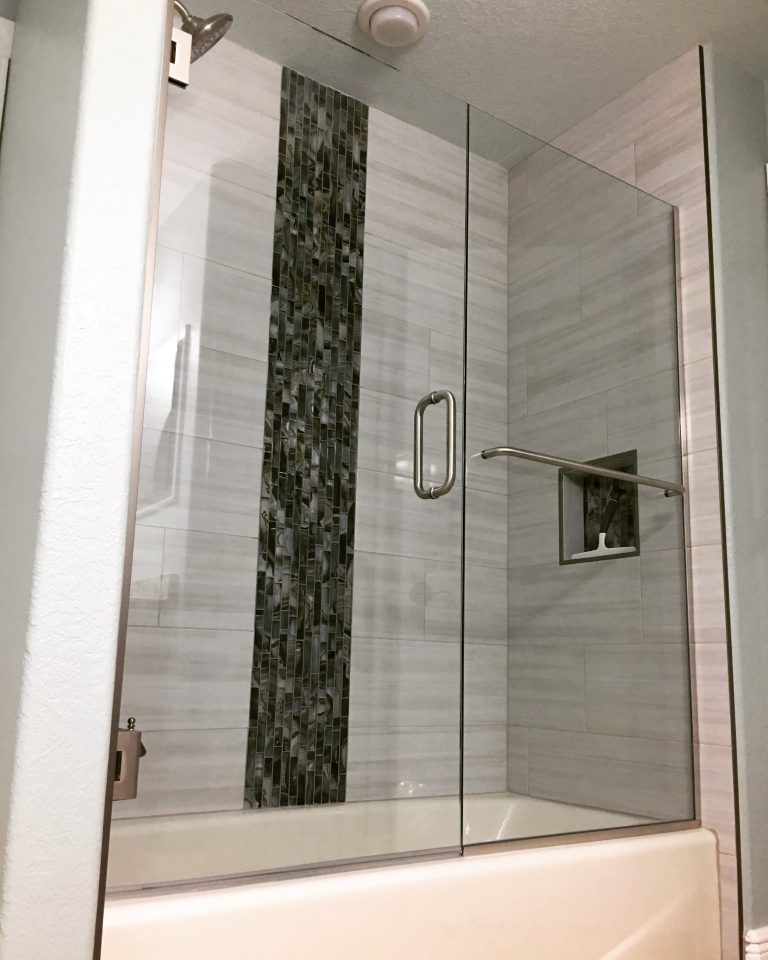 Read more about the article Shower Door of the Day!