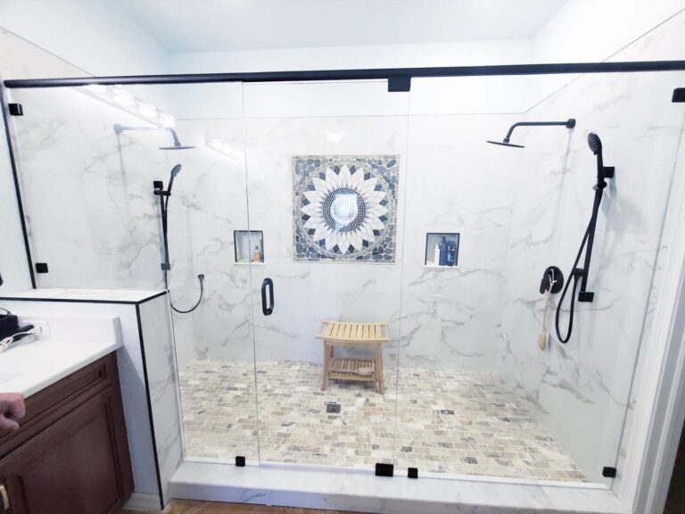 Read more about the article Shower Door of the Day!
