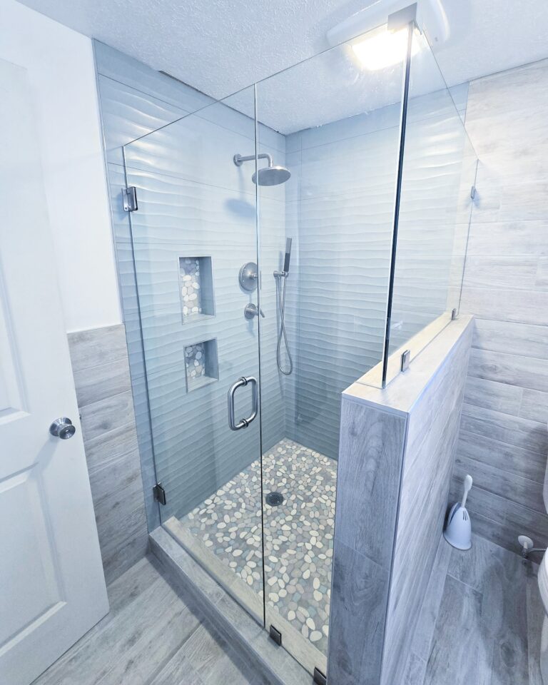 Read more about the article Shower Door of the Day!