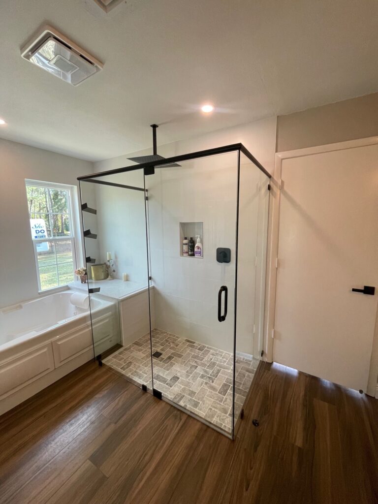 Read more about the article Shower Door of the Day!