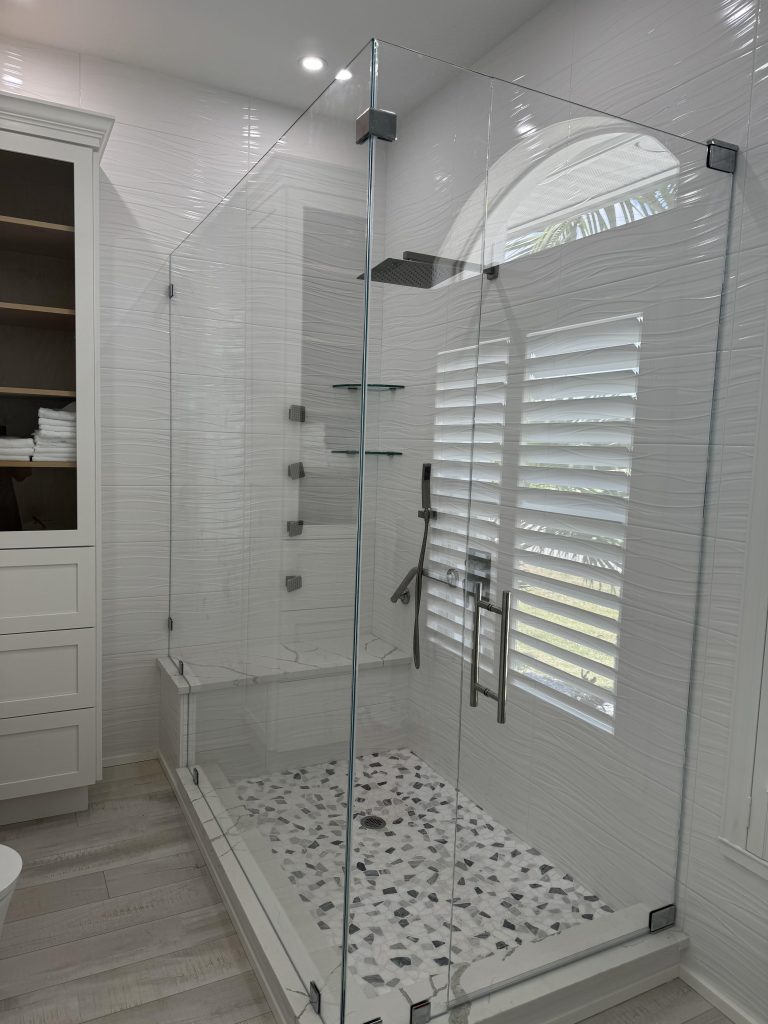 Read more about the article Shower Doors of the Day!