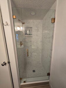 Shower Door of the Day!